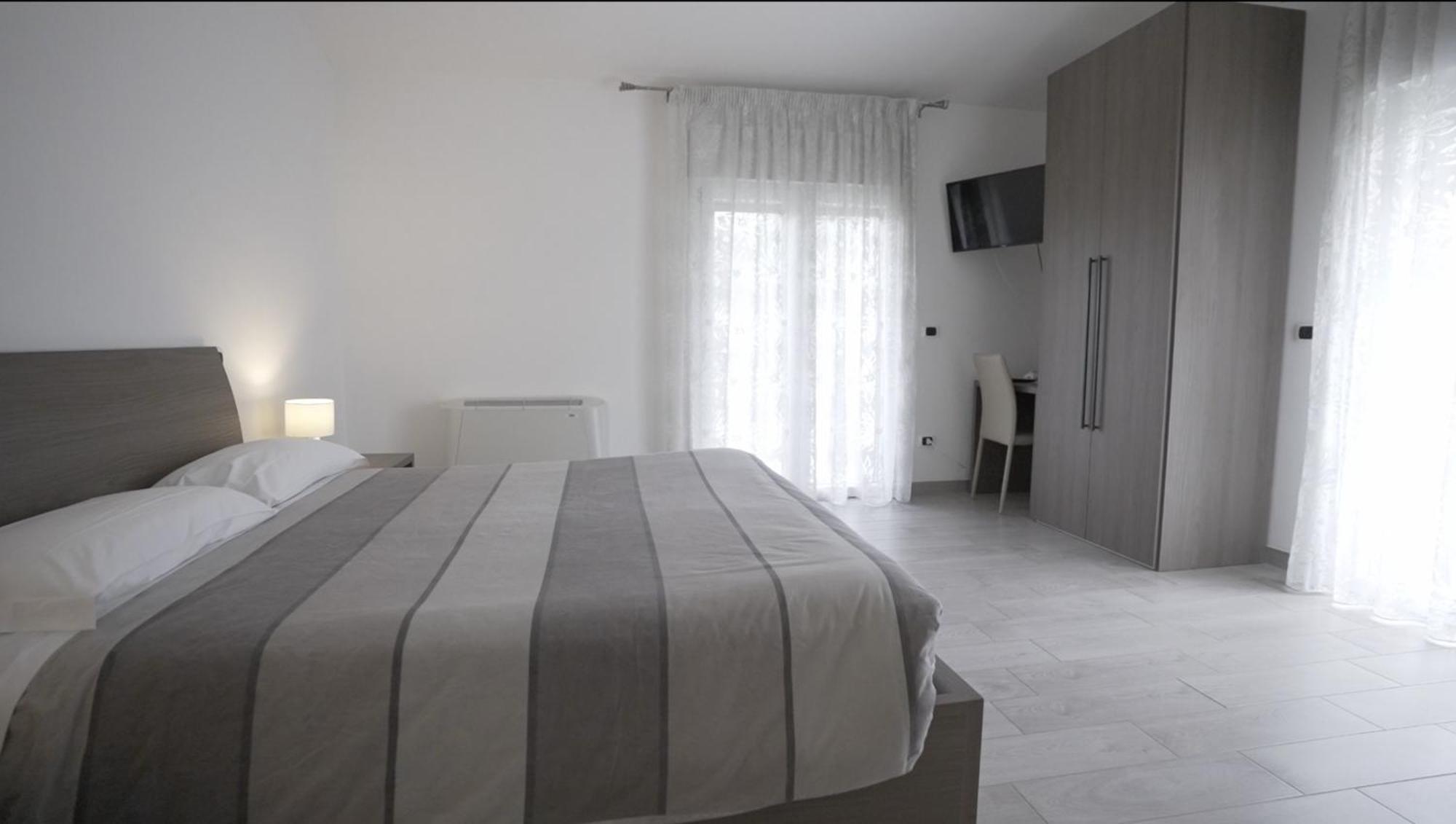 Arco Dei Sogni Bed&Breakfast Celano Exterior foto